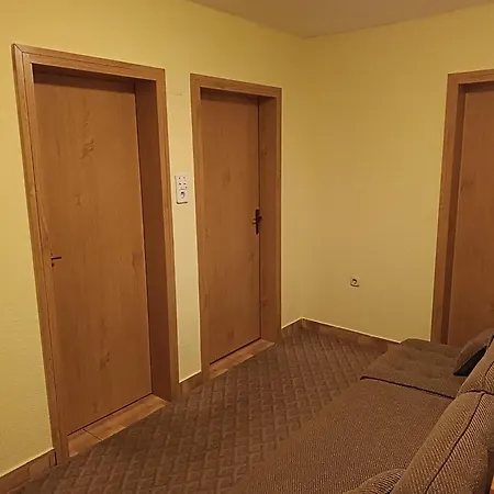 Vlasic, Babanovac, Vikendica Ante Vlasic